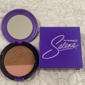 Selena Mac powder blush